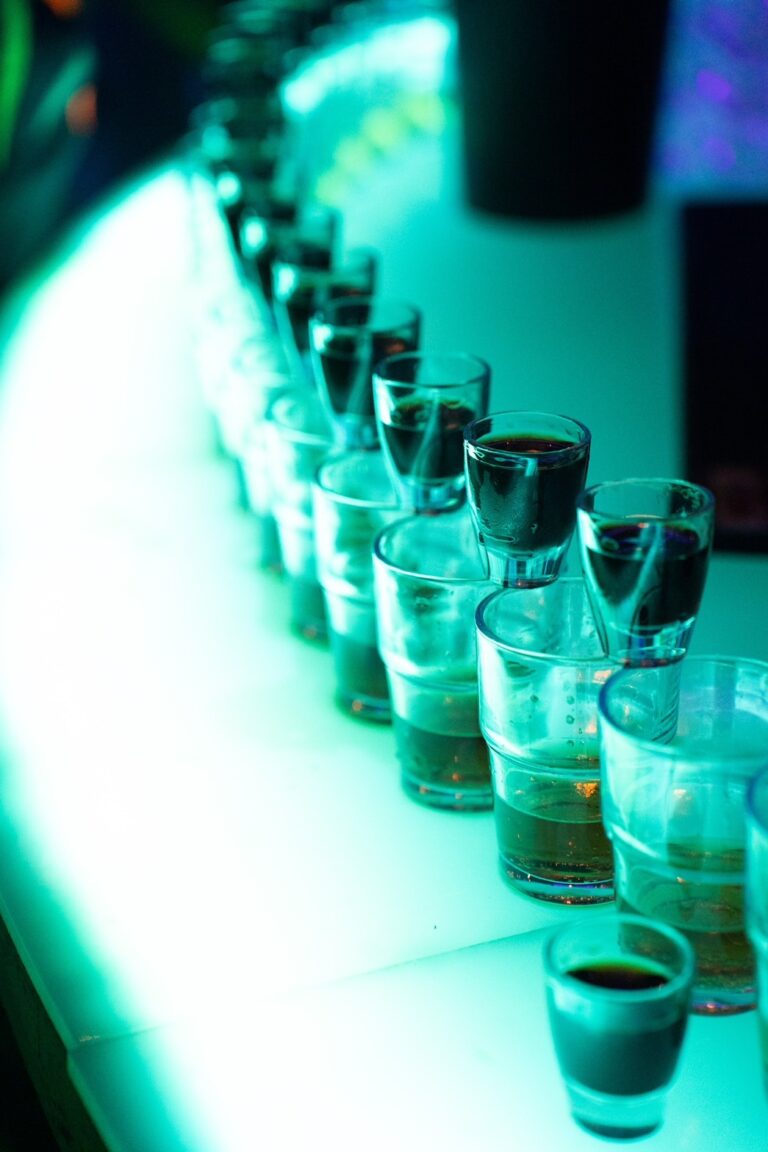 international bar 1134 01 768x1152