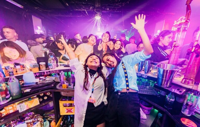 nternational bar 1134 04 768x487